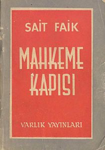 mahkeme kapısı