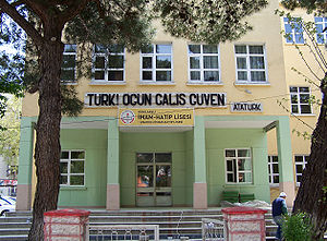 İmam Hatip Lisesi