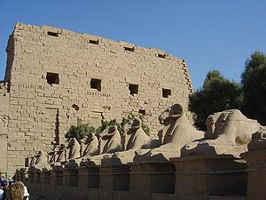 Karnak Tapınağı