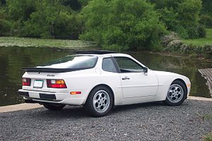 Porsche 944