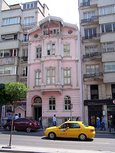 Halaskargazi caddesi