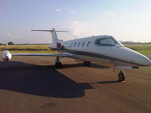 Learjet 25