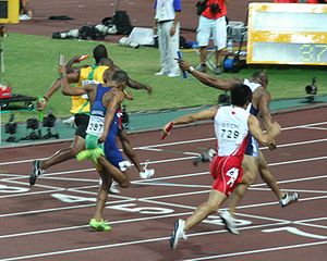 4 x 100 metre bayrak yarışı