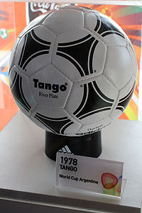 Adidas Tango